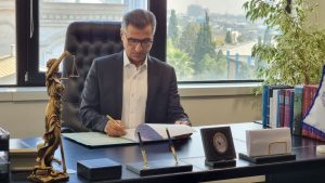 ‏رمضانزاده ‏وکیل ‏پایه ‏یک ‏دادگستری ‏وکالت ‏در ‏امور ‏اراضی ‏و ‏املاک 9 1