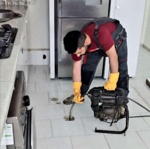 لوله بازکنی و تخلیه چاه و فنرزنی شبانه روزی در قزوین غیاث آباد 3 2