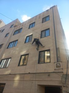 ‏ارتفاع ‏کاران ‏عبدلی ‏خدمات ‏پیچ ‏رولپلاک ‏نمای ‏ساختمان ‏با ‏طناب ‏و ‏شستشوی ‏نما ‏و ‏نصب ‏توری ‏مرغی ‏در ‏تهران 5