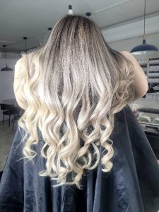 زیبایی مهتاب نیکخواه کراتینه بالیاژ رنگ لایت هیرکات در گوهردشت کرج 4