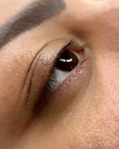 فخیم میکروبلیدینگ خط چشم دائم بن مژه در باهنر مشهد 5