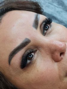 زیبایی مینیاتور خدمات رنگ و مش و کراتین مو در حسین آباد هروی 4