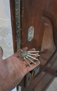 key 8