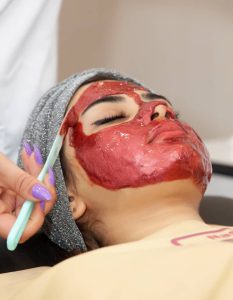 و مرکز زیبایی نشمیل آموزش تخصصی فیشال و پاک سازی پوست در گلسار رشت 8