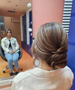 ‏و ‏سالن ‏زیبایی ‏رویا ‏گرمه ‏کاشت ‏و ‏آموزش ‏خدمات ‏ناخن ‏مژه ‏در ‏دیباجی ‏جنوبی 7