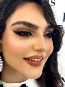 زیبایی آیسان رنگ و مش شینیون پروتئین تراپی در مشیریه تهران۷