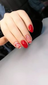 زیبایی آیلین کاشت ترمیم ژلیش ناخن در بزرگراه نواب 8