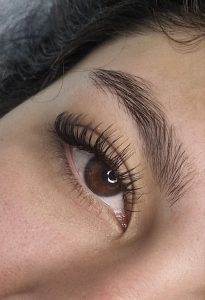 زیبایی دلارام اکستنشن لیفت لمینت و کاشت مژه در هاشمیه مشهد 5