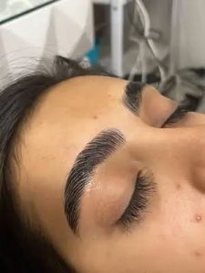 ‏زیبایی ‏کمند ‏آرا ‏میکاپ ‏و ‏شینیون ‏تخصصی ‏عروس ‏در کرمان ‏بلوار ‏جهاد 4