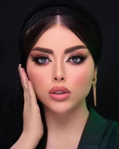 ‏زیبایی ‏گل ‏یاس ‏خدمات ‏کاشت ‏و ‏ترمیم ‏و ‏لمینت ‏ناخن ‏در ‏پیروزی 11