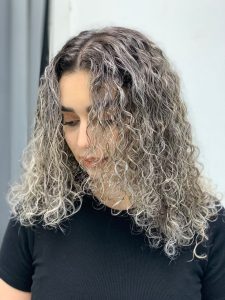 صادقی رنگ لایت آمبره احیا در سعادت آباد چهارراه سرو