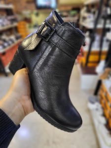 ‏چرم ‏پایور ‏فروش ‏انواع ‏کفش ‏چرم ‏طبی ‏و ‏کلاسیک ‏و ‏اسپرت ‏در ‏تهران ‏سعدی ‏شمالی 13